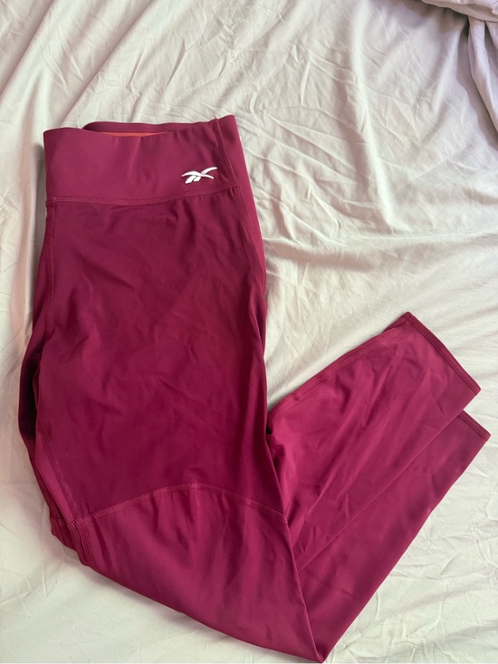 Reebok Pants - Reebok Burgundy Athletic Leggings